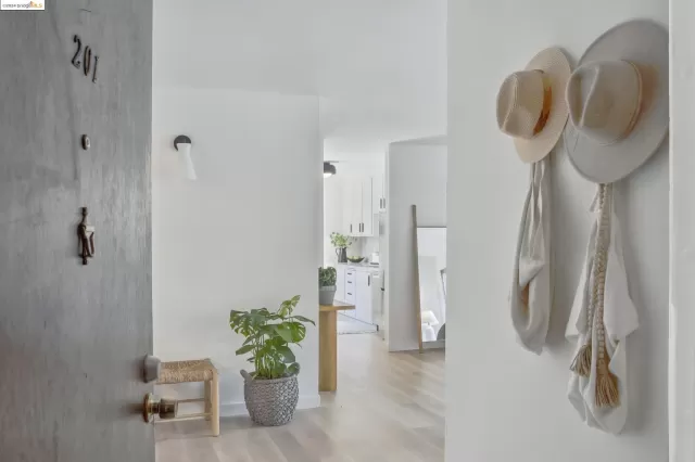 MLS: 41075167 Condo For Sale