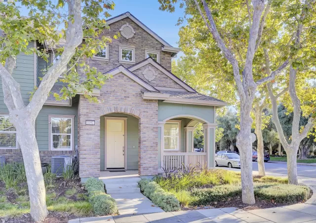 MLS: 41075236 Condo For Sale