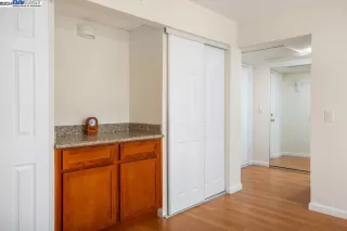 Photo #6: 41075280 Listing