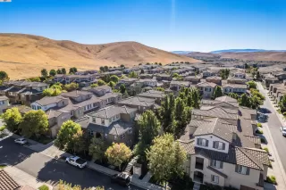 Photo #1: 41075393 Listing