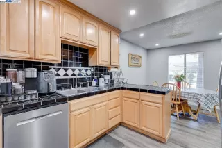 Photo #3: 41075503 Listing