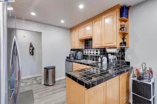 Photo #5: 41075503 Listing