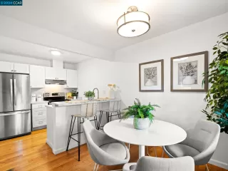 Photo #5: 41075552 Listing