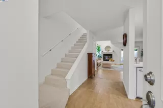 Photo #2: 41075558 Listing