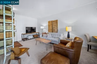 Photo #4: 41075625 Listing
