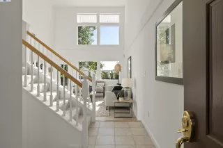 Photo #2: 41075636 Listing