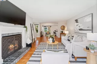 Photo #5: 41076135 Listing 