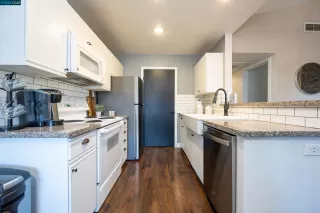 Photo #2: 41076370 Listing