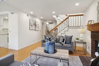 Photo #2: 41076403 Listing