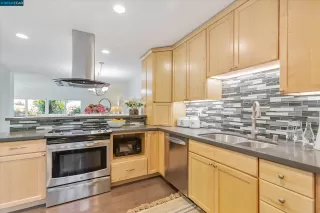 Photo #5: 41076852 Listing