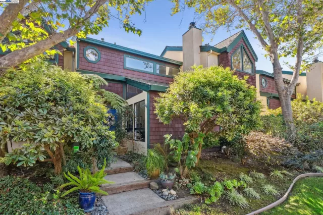 MLS: 41076930 Condo For Sale