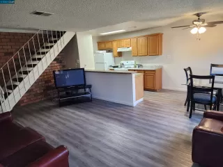 Photo #2: 41077006 Listing