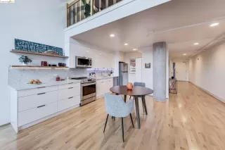 Photo #5: 41077071 Listing