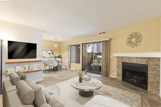 MLS: 41077153 Condo For Sale