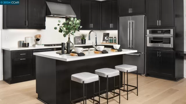 MLS: 41077155 Condo For Sale