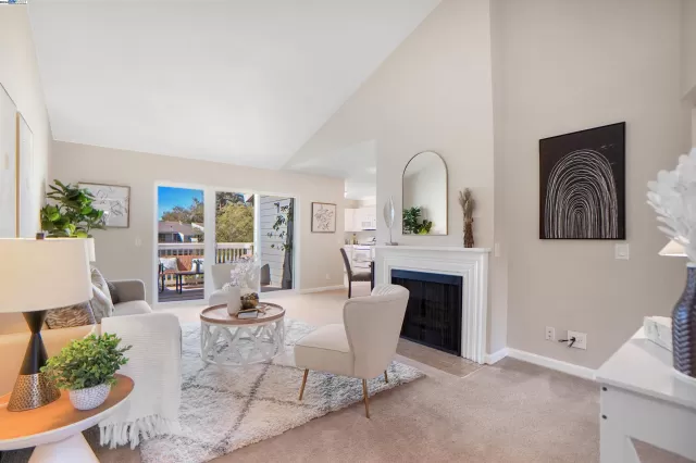 MLS: 41077165 Condo For Sale