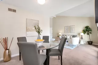 Photo #5: 41077165 Listing