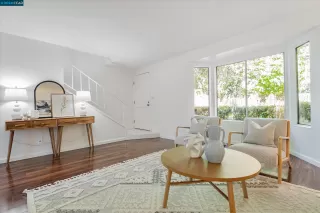 Photo #2: 41077235 Listing 