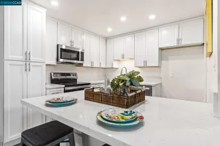 Photo #2: 41077410 Listing
