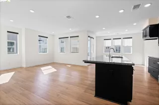 Photo #3: 41077412 Listing 
