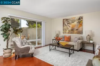 Photo #1: 41077419 Listing 