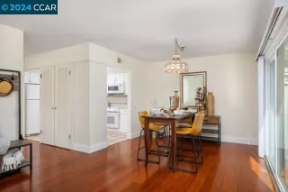 Photo #4: 41077419 Listing 