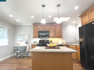 Photo #5: 41077420 Listing 