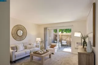 Photo #1: 41077435 Listing