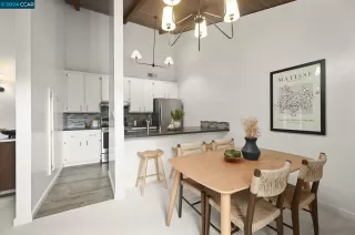 Photo #6: 41077437 Listing