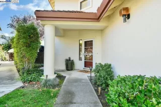 Photo #2: 41077478 Listing