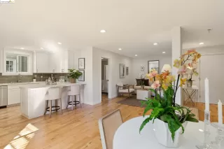 Photo #5: 41077496 Listing 