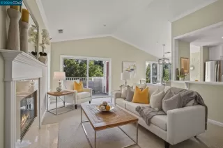 Photo #2: 41077528 Listing