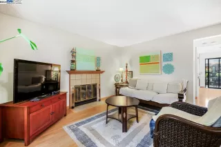 Photo #2: 41077655 Listing