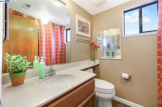 Photo #4: 41077655 Listing