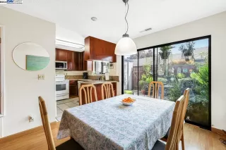 Photo #6: 41077655 Listing