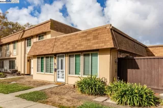 Photo #2: 41077738 Listing