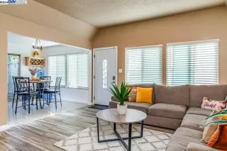 Photo #3: 41077738 Listing