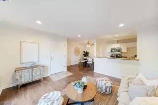 Photo #2: 41077755 Listing 