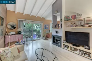 Photo #1: 41077834 Listing 