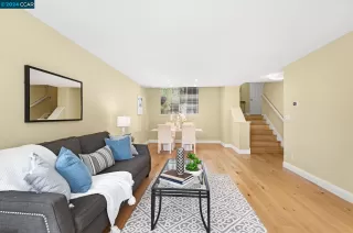 Photo #5: 41077889 Listing