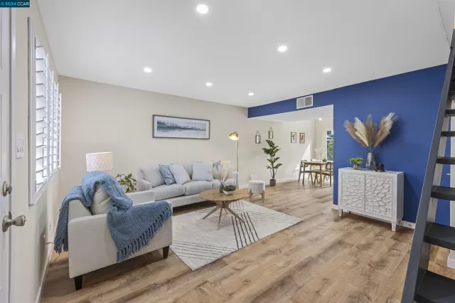 MLS: 41077914 Condo For Sale