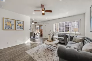 Photo #5: 41077930 Listing