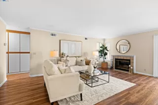 Photo #2: 41078075 Listing