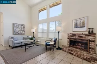 Photo #2: 41078219 Listing