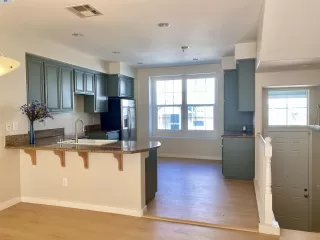 Photo #2: 41078322 Listing 