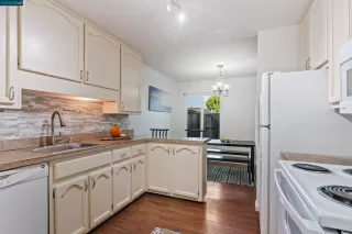 Photo #4: 41078378 Listing