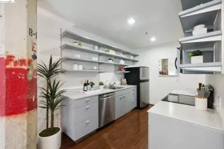 Photo #6: 41078420 Listing