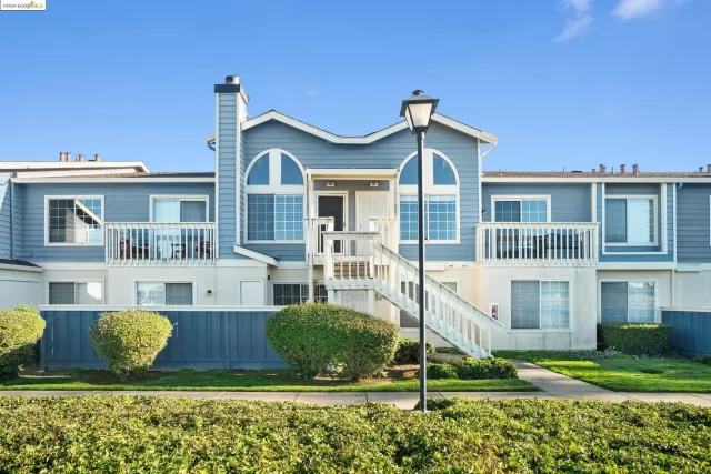 MLS: 41078425 Condo For Sale