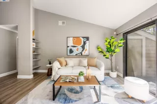 Photo #5: 41078541 Listing