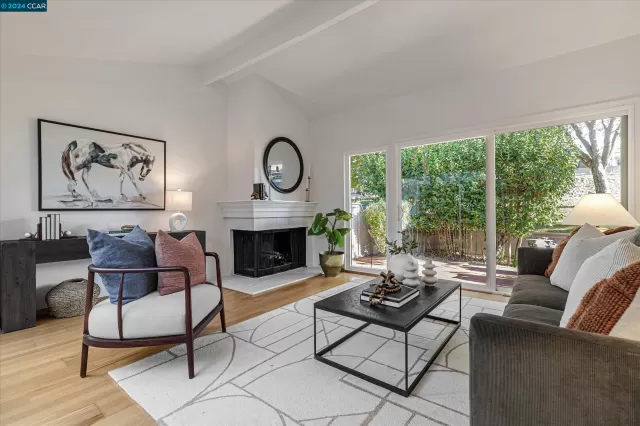 MLS: 41078549 Condo For Sale